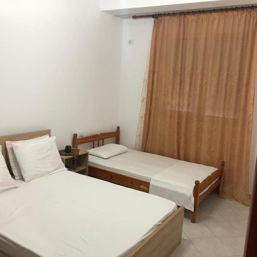 Mary'S Apartment Sarande Ngoại thất bức ảnh